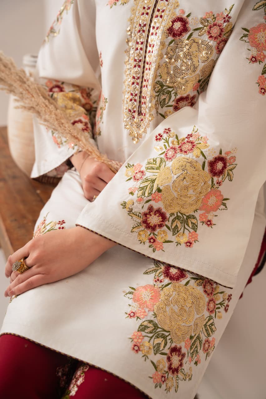 Premium Lawn 2pc Embroidered Suit