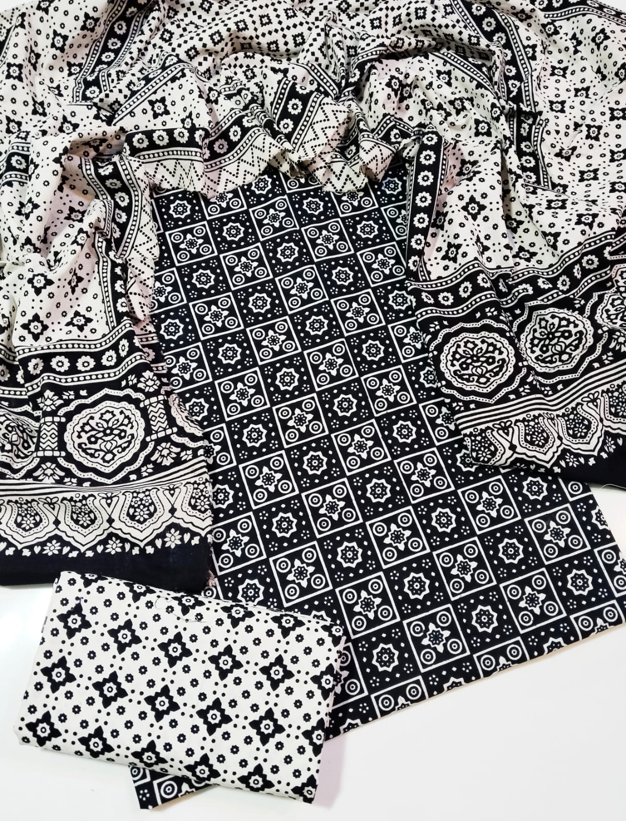 Traditional Ajrak 3pc suit
