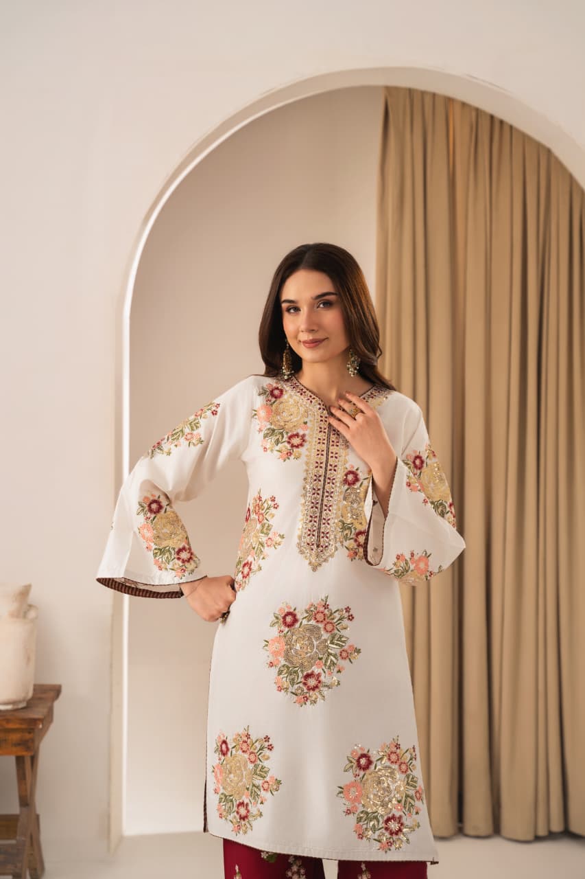 Premium Lawn 2pc Embroidered Suit